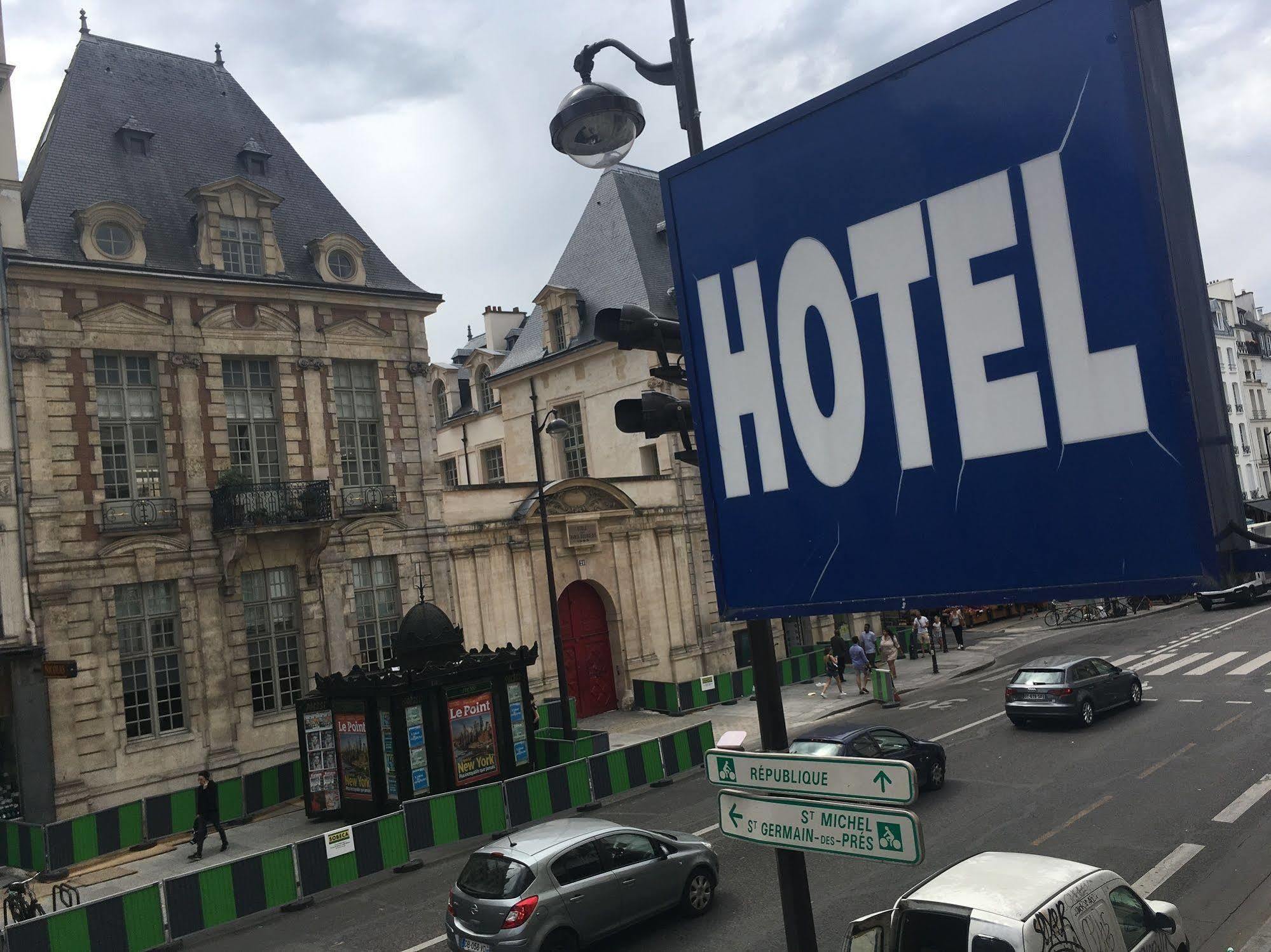 Hotel De La Herse D'Or Paris Exterior photo